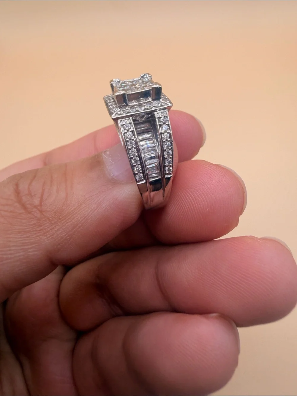 14k White Gold 2 Ctw Diamond Ring Size 5.75.